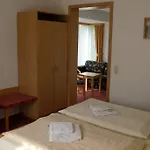 Haus Oberland Hotel