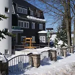 Hotel Haus Oberland Masserberg