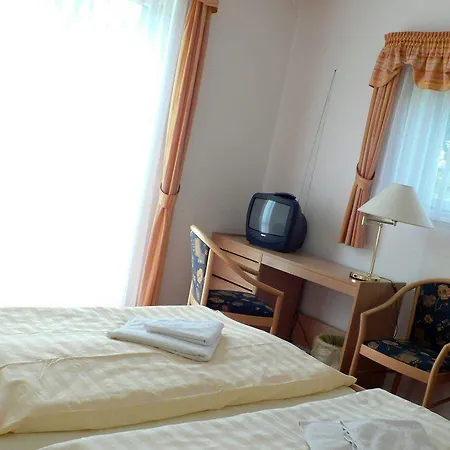 Haus Oberland Hotel