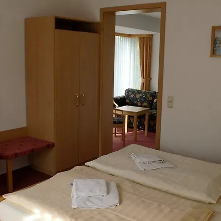 Haus Oberland Hotel