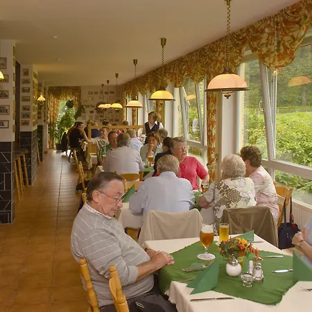 Hotel Haus Oberland 3*