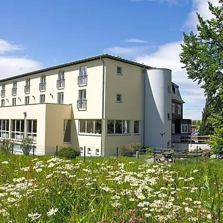 Haus Oberland Hotel 3*