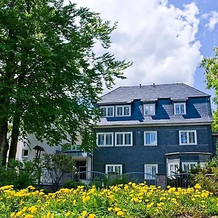 Haus Oberland Hotel 3*